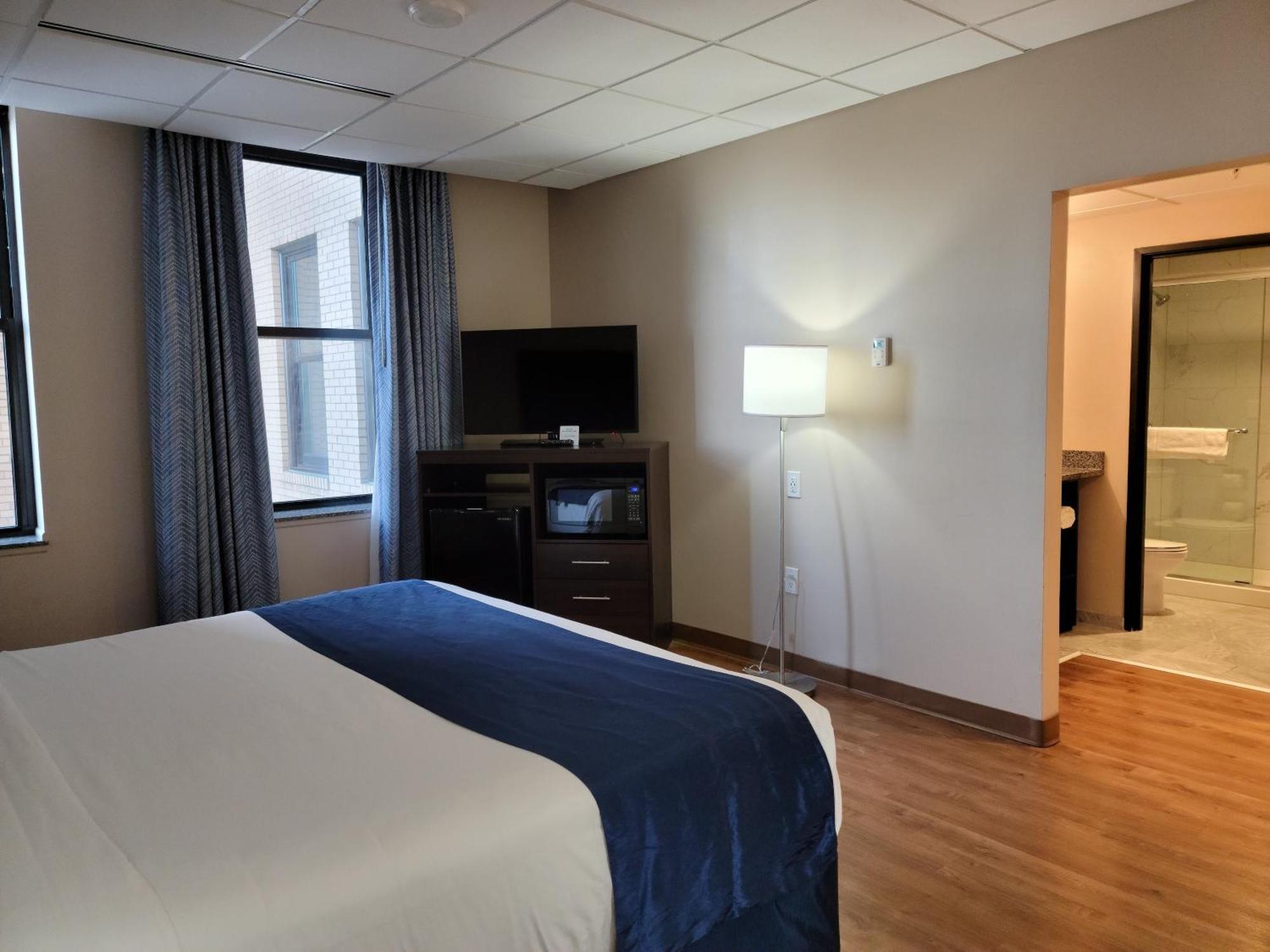 Ariel Broadway Hotel Lorain Exterior foto