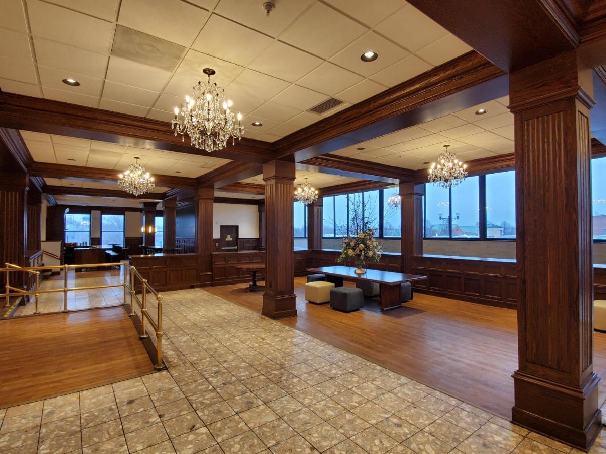 Ariel Broadway Hotel Lorain Exterior foto